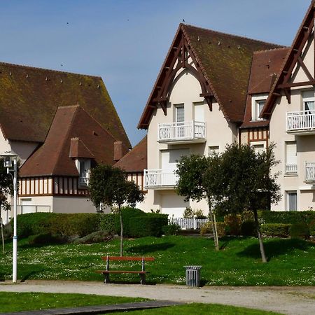 L'Esperluette - Magnifique Vue Mer Et Balcon Courseulles-sur-Mer Exterior photo