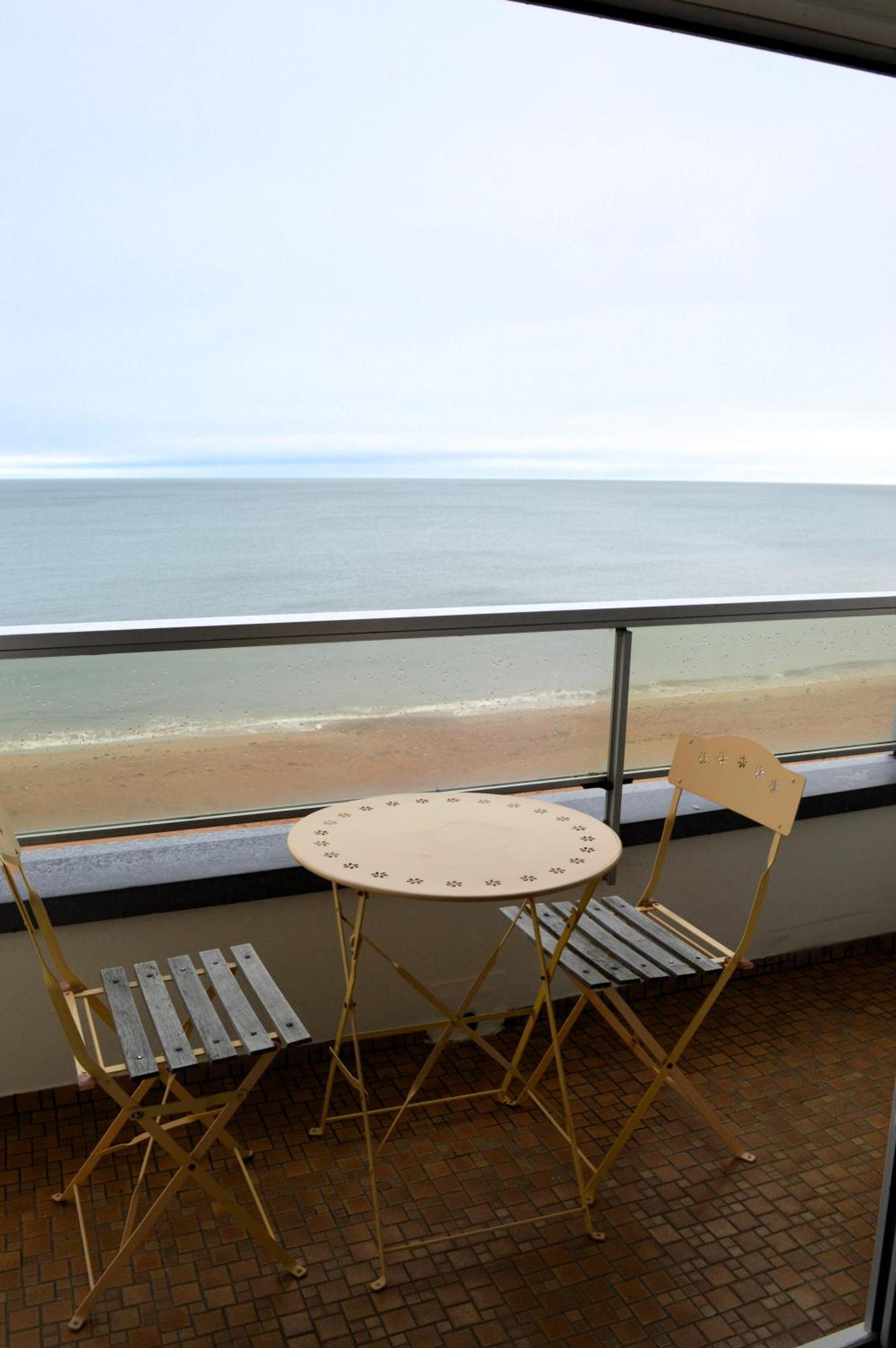 L'Esperluette - Magnifique Vue Mer Et Balcon Courseulles-sur-Mer Exterior photo